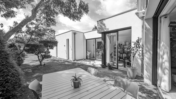 Saint Donatien – Maison avec jardin et piscine – 1.150.000 € fai