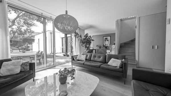 Saint Donatien – Maison avec jardin et piscine – 1.150.000 € fai