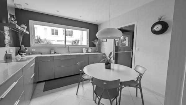 Saint Donatien – Maison avec jardin et piscine – 1.150.000 € fai
