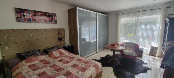 Maison Ares 197 m2 piscine dépendances bassin à pied