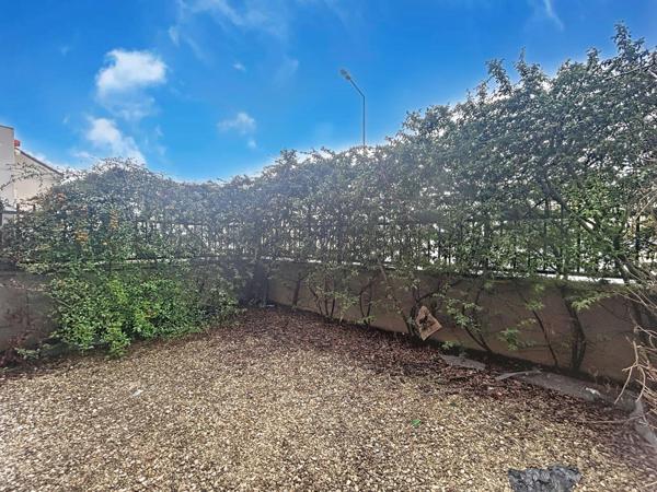 Appartement t4 avec jardin et parking