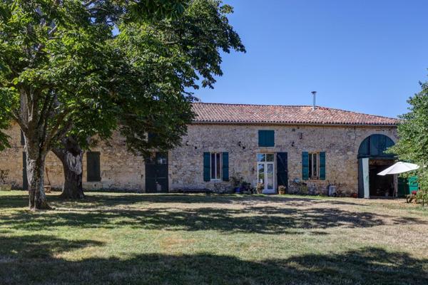 Vente Château Lectoure 30 Pièces 1432 m²