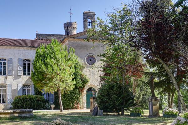 Vente Château Lectoure 30 Pièces 1432 m²