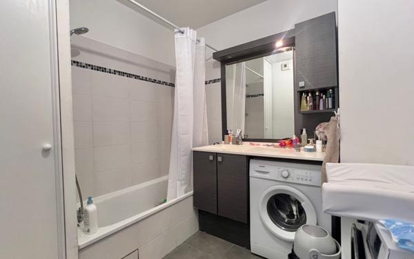 Appartement à vendre    3 pièces • 65 m2 Grabels