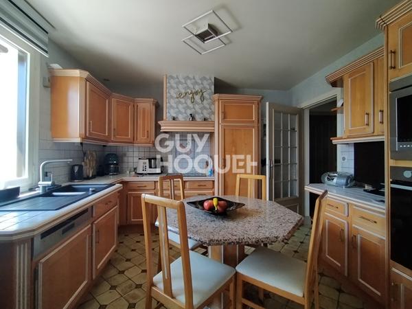 À vendre : Maison d'exception à Péronne (80200) - 204 m² avec 4 chambres !