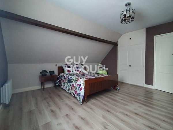 À vendre : Maison d'exception à Péronne (80200) - 204 m² avec 4 chambres !