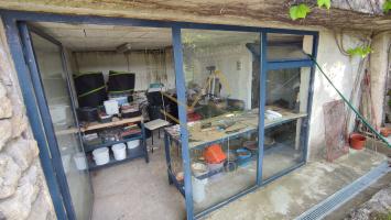 Mormoiron (84570) Maison en pierre au calme avec magnifique vue + atelier d'artistes et garage indépendant