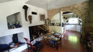 Mormoiron (84570) Maison en pierre au calme avec magnifique vue + atelier d'artistes et garage indépendant