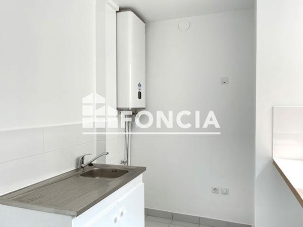 Location Appartement 2 pièces 35.5 m² - 58 RUE DE BUZENVAL Paris 75020