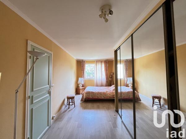 Appartement 3 pièces de 67 m² à Grigny (91350)