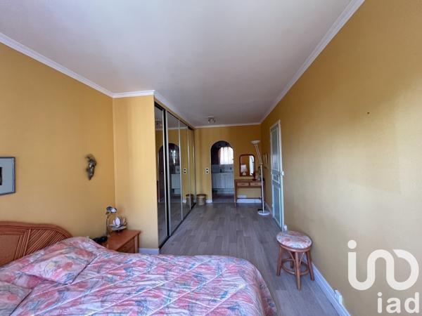 Appartement 3 pièces de 67 m² à Grigny (91350)