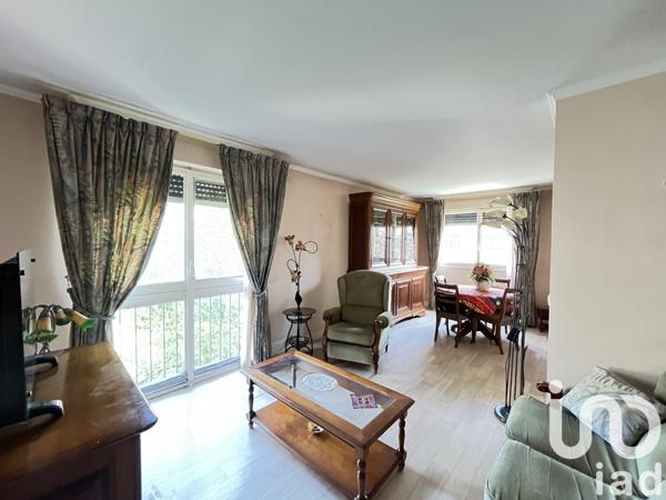 Appartement 3 pièces de 67 m² à Grigny (91350)