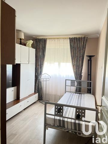 Appartement 3 pièces de 67 m² à Grigny (91350)