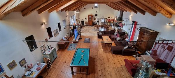 Maison 9 pièces - 463 m²