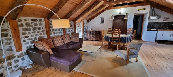 Maison 9 pièces - 463 m²