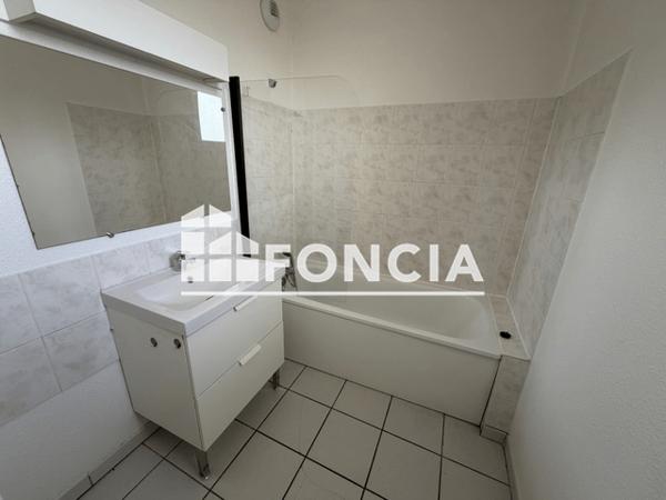 Location Appartement 2 pièces 41.37 m² - RESIDENCE CLOS DE LA FONDERIE 20 RUE BOURGES APT B 222 Talence 33400