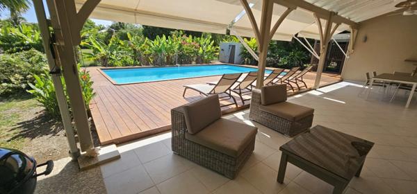 SAINT-FRANÇOIS – VILLA D’EXCEPTION AVEC GRANDE PISCINE, À 5 MINUTES DES PLAGES
