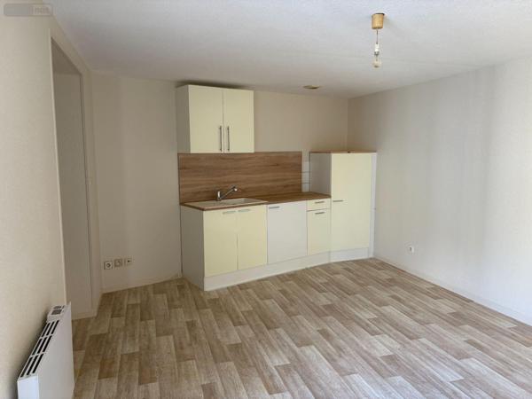 Immeuble à vendre à Joinville en Haute-Marne (52300), ref : JO/976