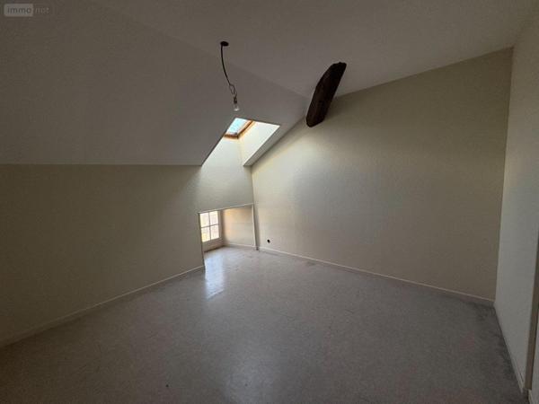 Immeuble à vendre à Joinville en Haute-Marne (52300), ref : JO/976