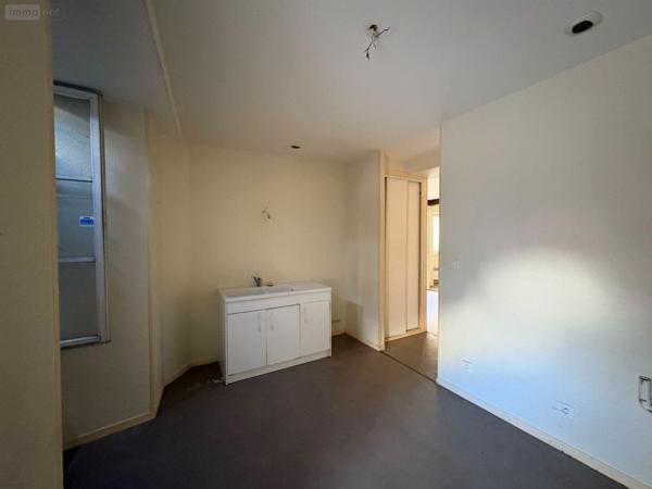 Immeuble à vendre à Joinville en Haute-Marne (52300), ref : JO/976