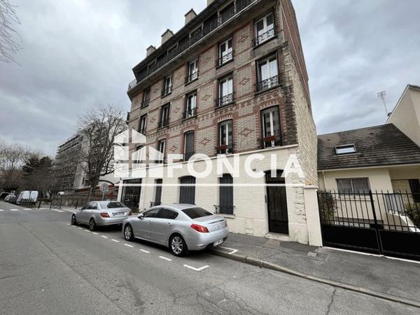 Location Studio 27.01 m² - 76 RUE GABRIEL PERI Maisons Alfort 94700