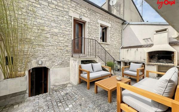 Maison à vendre    3 pièces • 70 m2 Aubergenville