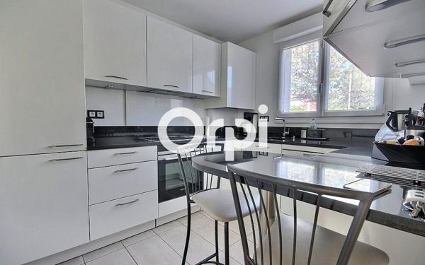 Maison à vendre    5 pièces • 85 m2 Élancourt