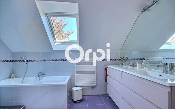 Maison à vendre    5 pièces • 85 m2 Élancourt