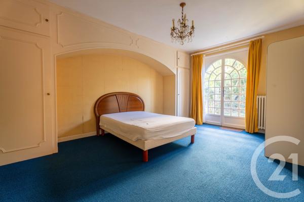 Maison à vendre  6 pièces - 235,70 m 2   BIDART  - 64