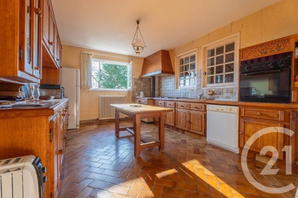 Maison à vendre  6 pièces - 235,70 m 2   BIDART  - 64