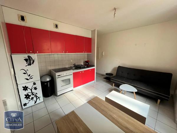 Appartement à louer 2 pièces 28.53m² Carmaux (81400)