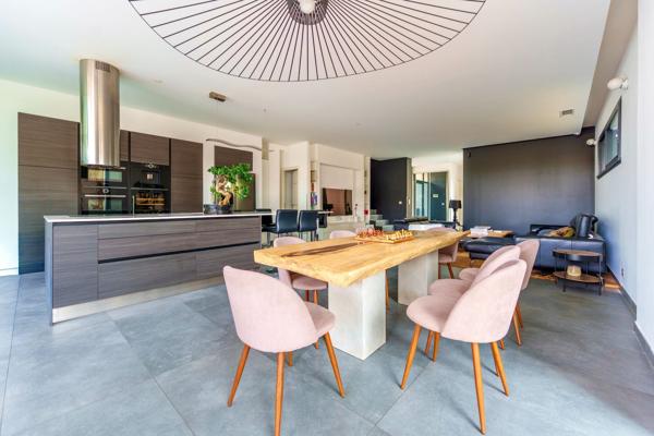 Vente Maison de luxe Lattes 5 Pièces 182 m²