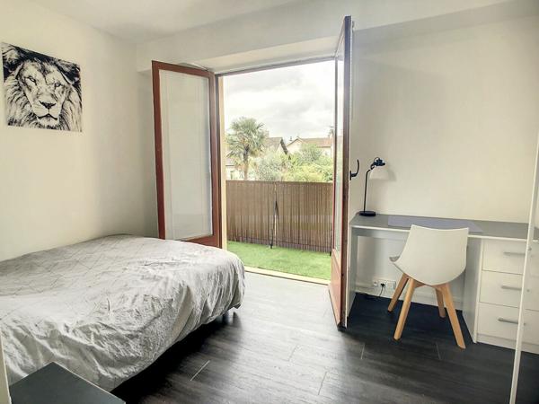 Appartement à louer    6 pièces •  Pau