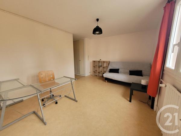 Appartement T1 à vendre  1 pièce - 27,95 m2 COMPIEGNE - 60