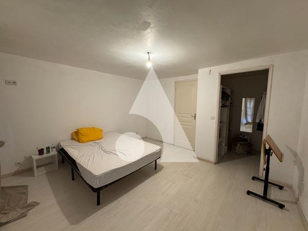 Immeuble 6 pièces 121 m2