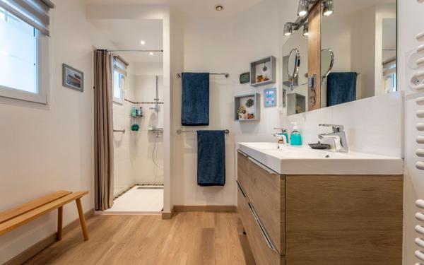 Maison à vendre    6 pièces •  Bessenay