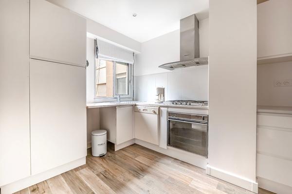 Appartement Paris 4 pièce(s) 78.41 m2