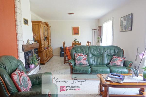 Maison familiale avec grand jardin clos et dépendances à Chauché