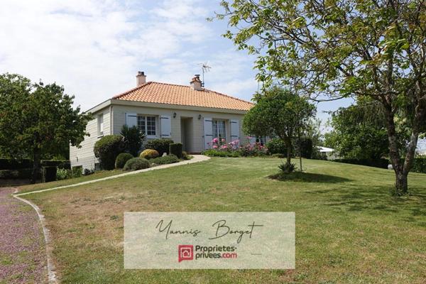 Maison familiale avec grand jardin clos et dépendances à Chauché