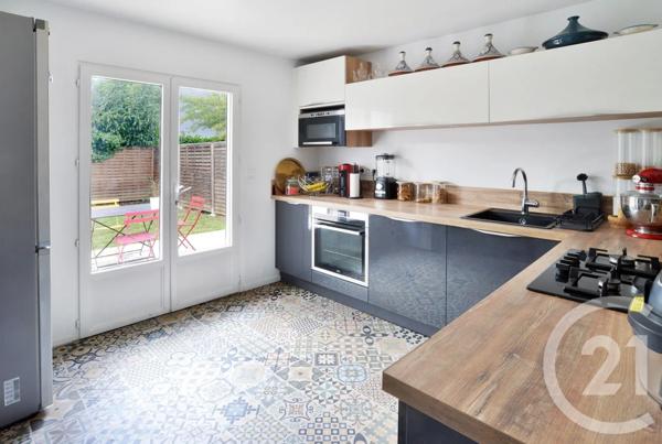 Maison à vendre  5 pièces - 103 m 2   MONTGERON  - 91
