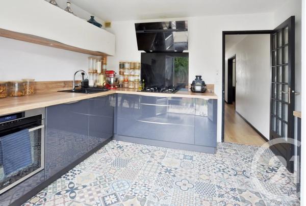 Maison à vendre  5 pièces - 103 m 2   MONTGERON  - 91