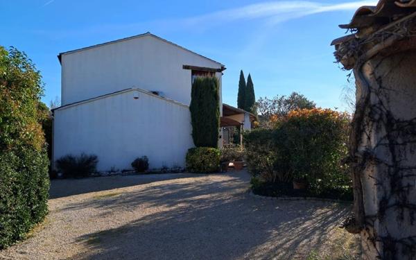 Maison à vendre    5 pièces • 170 m2 Pernes-les-Fontaines