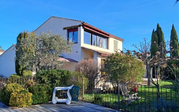 Maison à vendre    5 pièces • 170 m2 Pernes-les-Fontaines
