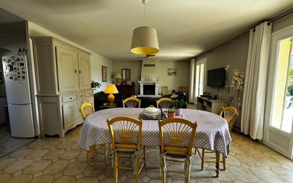 Maison à vendre    5 pièces • 170 m2 Pernes-les-Fontaines