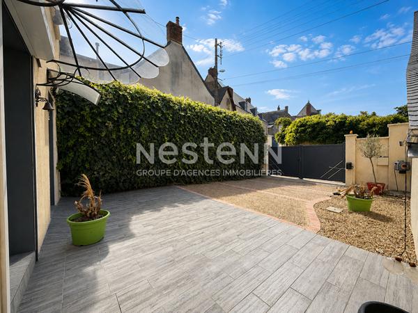 Vente jolie maison rénovée de 105 m² avec 3 chambres, terrasse, centre ville de Château-du-loir (72500)
