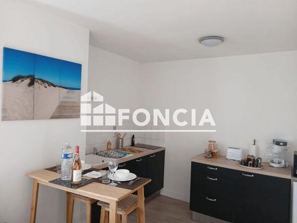 Location Appartement meublé 2 pièces 33.75 m² - 64 RUE DE LA GARE Niort 79000