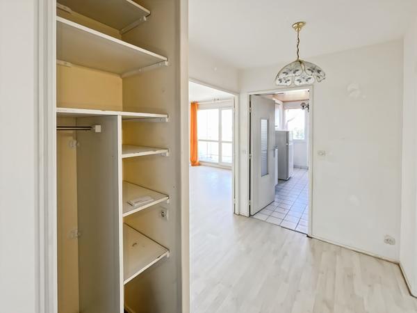 Appartement 2 pièces 48 m² ? Cergy Point du Jour ? 3 Balcons (10 m2) & Box fermé