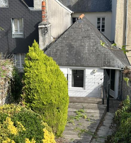 Duplex atypique avec terrasse et jardinet Morlaix (29600)