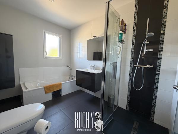 Maison 7 pièce(s) 4 chambre(s) 228.91 m²