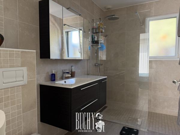 Maison 7 pièce(s) 4 chambre(s) 228.91 m²